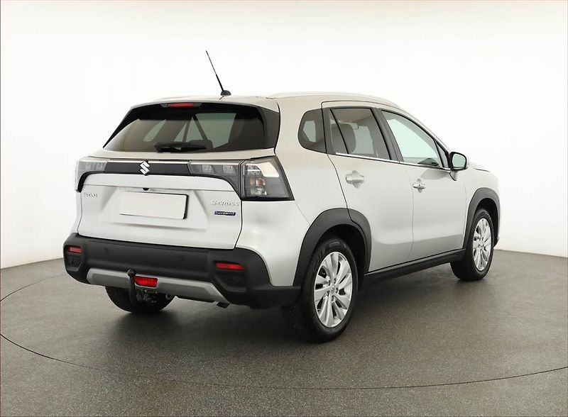 Suzuki SX4 S-Cross (2023) 1.5 Hybrid - fotka 5 z 16
