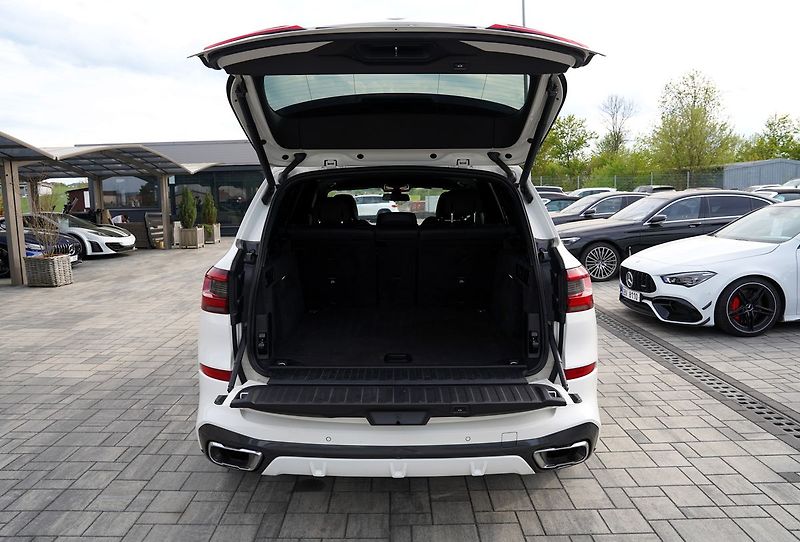 BMW X5 30d xDrive, Mpaket/21/Led - fotka 11 z 42