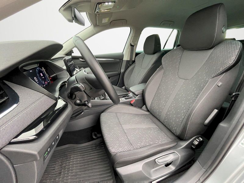 Škoda Octavia (2022) 1.5 TSI 110kW Style Plus combi - fotka 25 z 34
