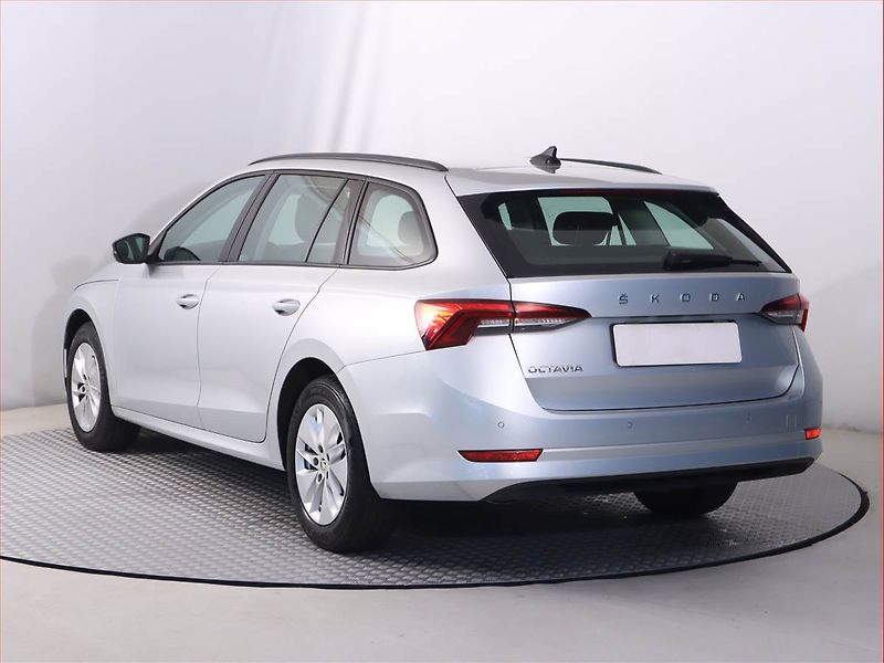 Škoda Octavia (2022) Ambition 2.0 TDI - fotka 4 z 19