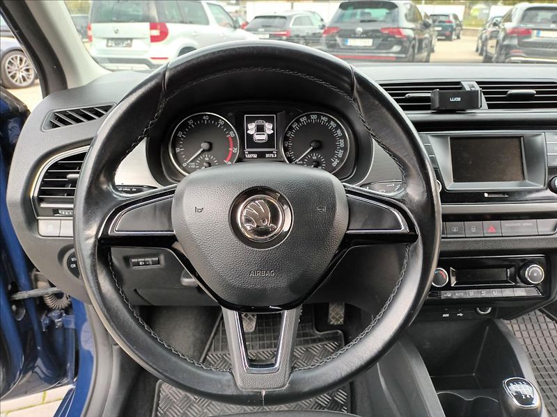 Škoda Fabia 1,0 TSI,81KW,DIGIKLIMA,TEMPOMA - fotka 12 z 35