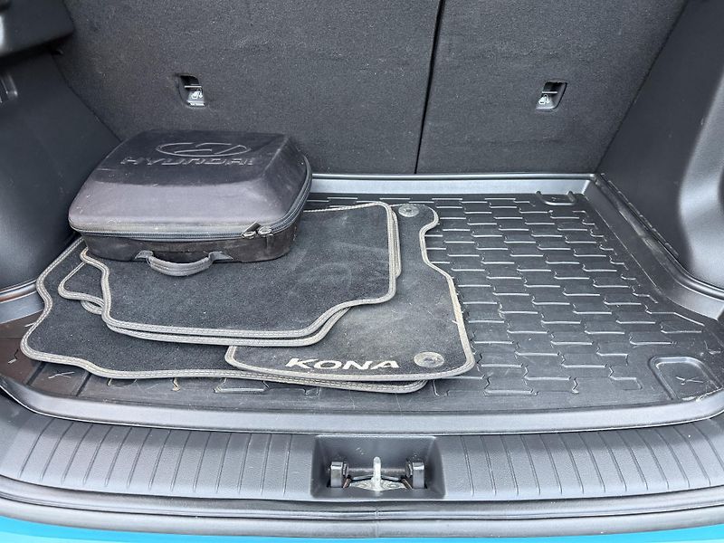 Hyundai Kona (2022) TOP STAV SOH 98%  - fotka 15 z 25