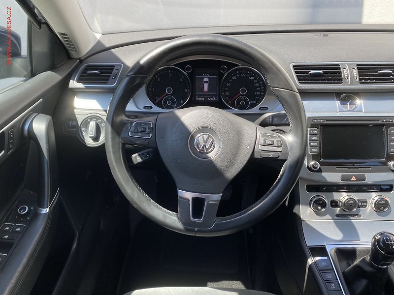 Volkswagen Passat (2014) 2.0 TDi 4x4, Highline, bixen - fotka 11 z 17