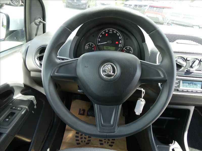 Škoda Citigo 1,0 MPi 44kW klima, serviska - fotka 26 z 36