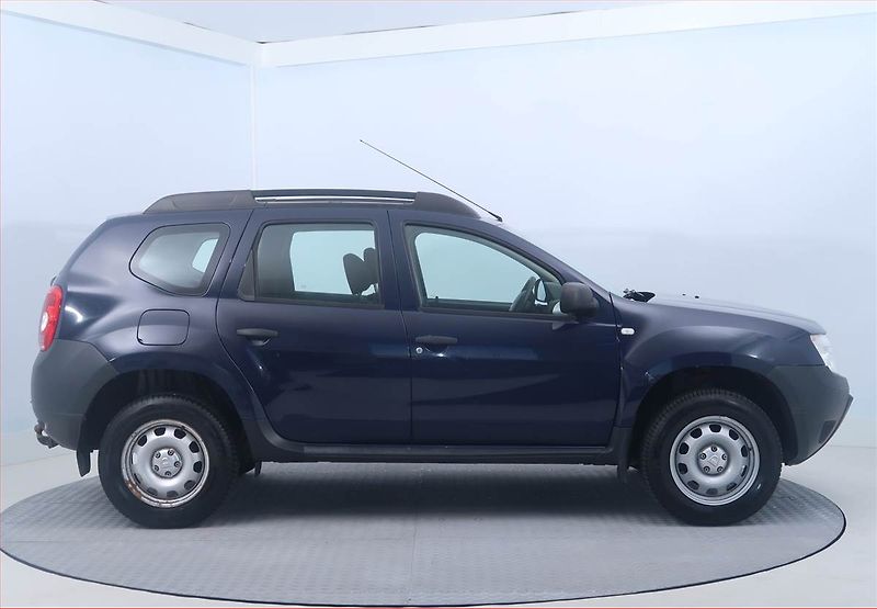 Dacia Duster (2011) 1.6 16V - fotka 6 z 13