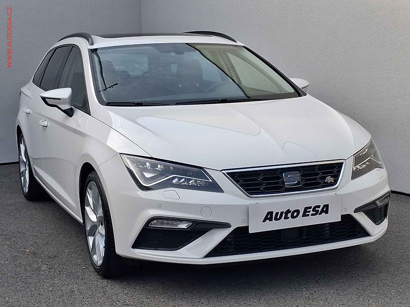 Seat Leon (2017) 1.8 TSi, FR, LED, +ALU, panor - fotografie inzerátu