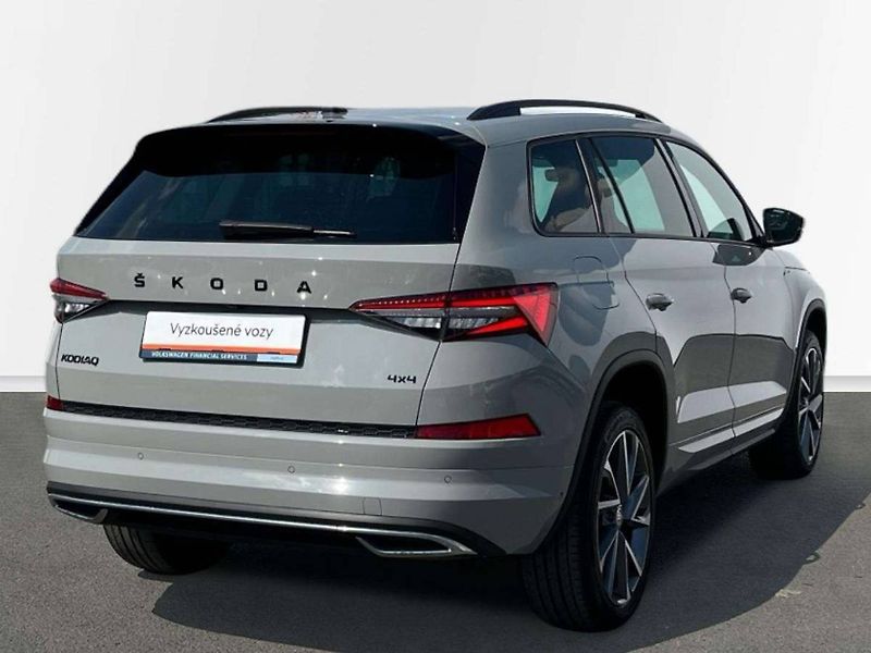 Škoda Kodiaq (2024) 2.0 TDI Sportline Exclusive 4x - fotka 2 z 20