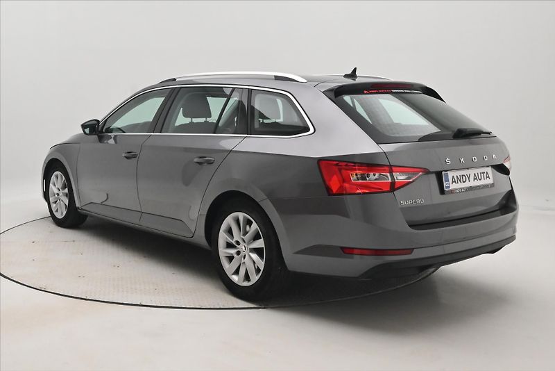 Škoda Superb 2,0 TDI 110 kW DSG Style Záruk - fotka 7 z 30