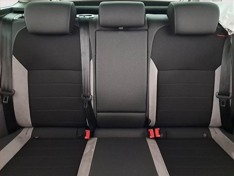 Škoda Rapid (2016) Spaceback 1.4 TDI, Automat - fotka 10 z 19