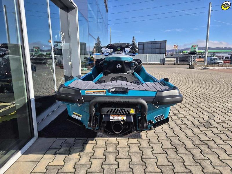 Sea Doo (2026) GTX LTD 3-up 325hp iDF Audio M - fotka 5 z 20