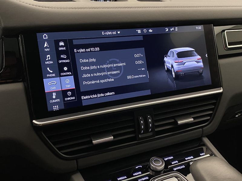 Porsche Cayenne E-HYBRID 250kW AWD AUT CZ - fotka 72 z 111