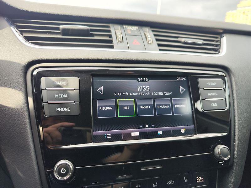 Škoda Octavia 1.6 TDi/85kW Ambition Plus - fotka 16 z 27