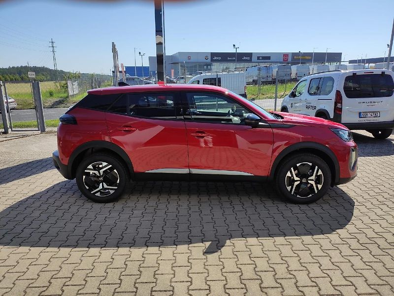 Peugeot 2008 (2026) ALLURE 1.2 TURBO 100k 2xkamera - fotka 7 z 27