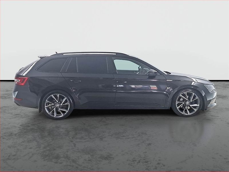 Škoda Superb (2017) Sportline 2.0 TDI, Kůže, Navi - fotka 6 z 20