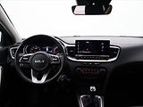 Kia Ceed 1,5 T-GDI 117kW TOP DPH CZ 1.M - náhled 24