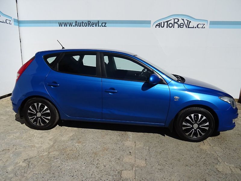 Hyundai i30 (2009) 1.4i,80kW,NovéČR,klima - fotka 5 z 21