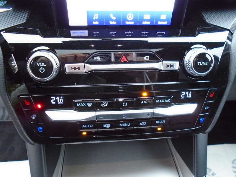 Ford Explorer 3,0EcoBoost Plug-in-Hybrid ST - fotka 24 z 50