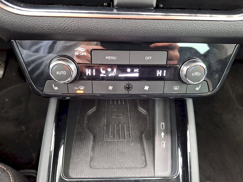 Škoda Kamiq (2024) 1.0TSI / 85 kW / 6MP / TOP SEL - fotka 17 z 29