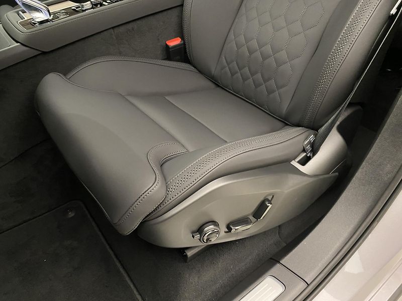Volvo XC90 (2026) T8 AWD Plug-in BRIGHT PLUS 7m - fotka 30 z 70