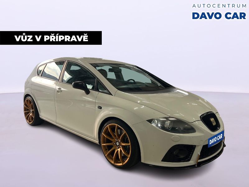 Seat Leon 2,0 TFSI 180kW FR - fotka 4 z 12