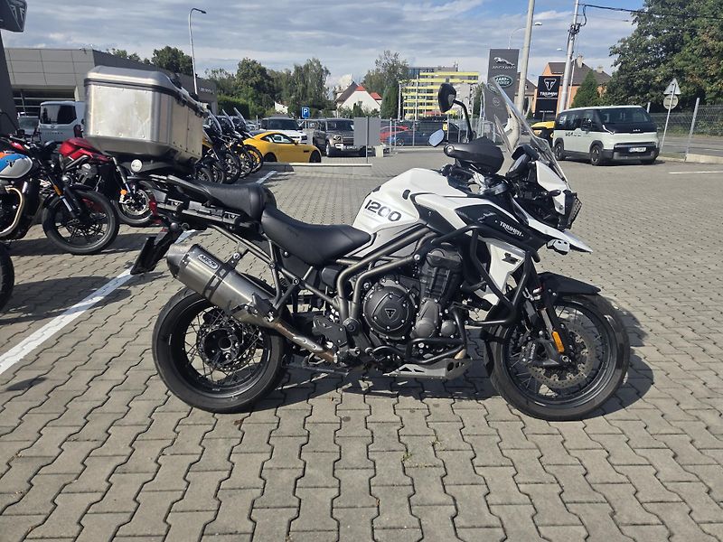 Triumph Tiger Explorer 1200 (2019) XCX - fotka 2 z 7