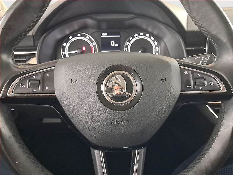 Škoda Scala (2020) Style 1.0 TSI, Serv.kniha - fotka 17 z 19