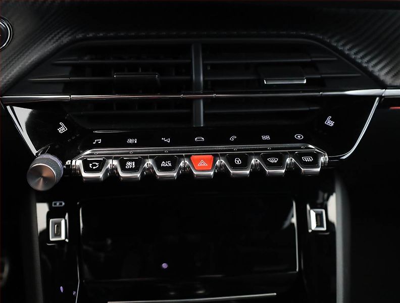 Peugeot 208 (2021) e-GT 50 kWh, SoH 99%, Automat - fotka 11 z 24