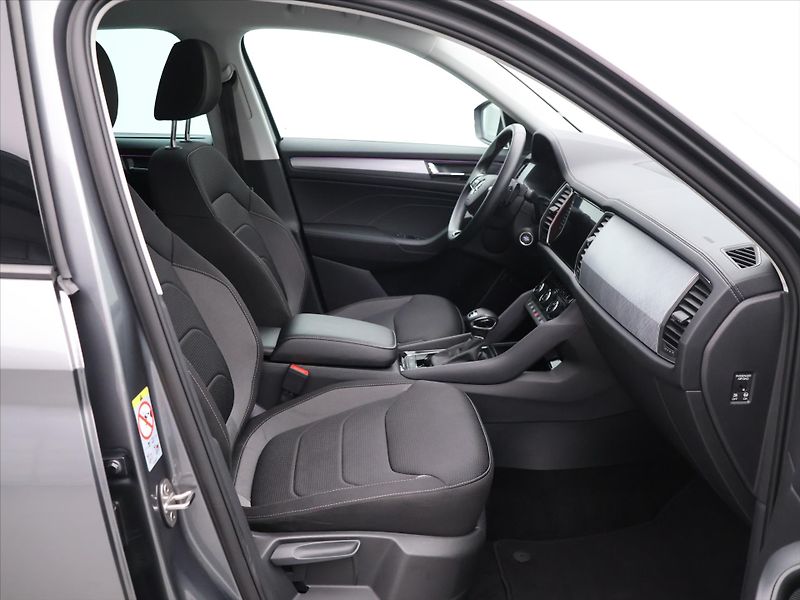 Škoda Kodiaq 2,0 TDI DSG 4x4 Tour 1.Maj DPH - fotka 13 z 32