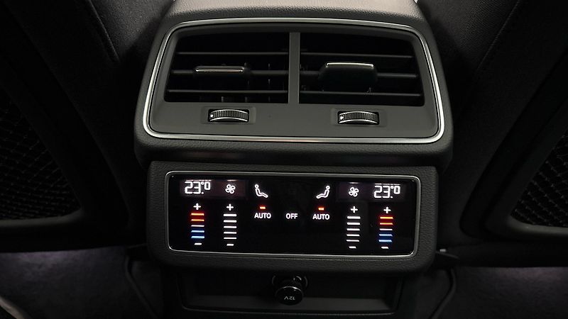 Audi A7 2.0 45TFSI S Tronic Quattro Sp - fotka 23 z 29