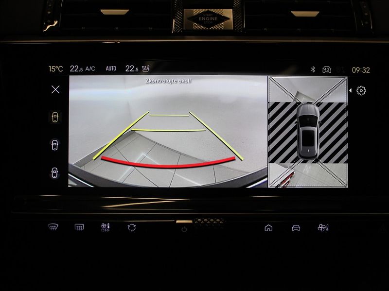 DS Automobiles DS7 Crossback 1,6 PHEV 225k. Rivoli PANO.ČR - fotka 10 z 29