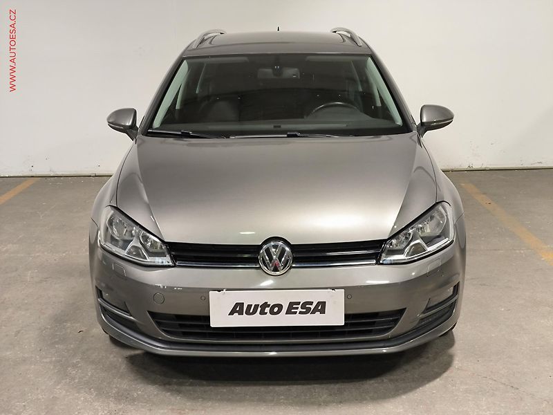 Volkswagen Golf (2014) 1.2 TSi, Comfortline, panor - fotka 2 z 17