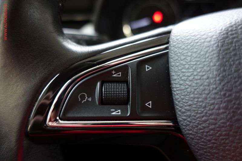 Škoda Scala (2019) 1.5TSi, ČR, Style, LED, +kola - fotka 15 z 23