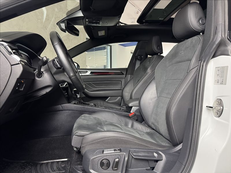 Volkswagen Arteon Shooting Brake 1,4 TSi  DSG R-Line LED Assist - fotka 24 z 50