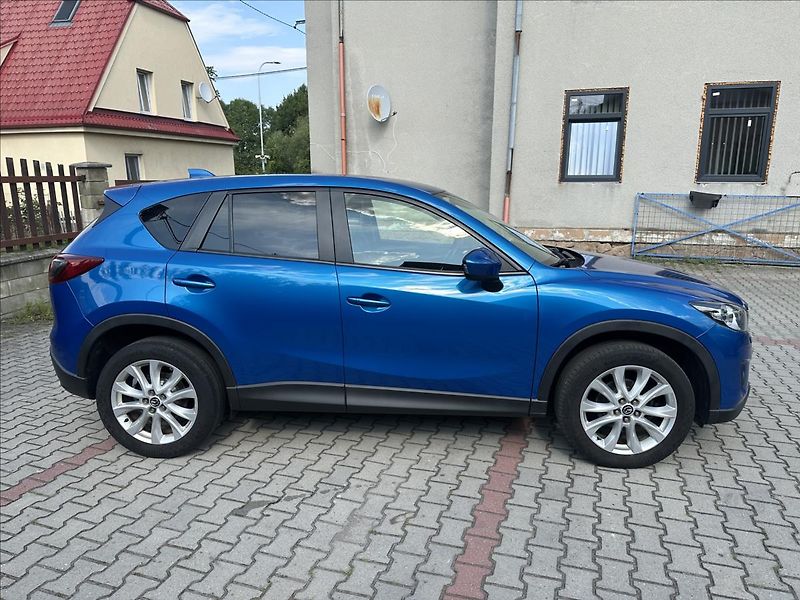 Mazda CX-5 2,0 Sports-Line 4x4 - fotka 2 z 35