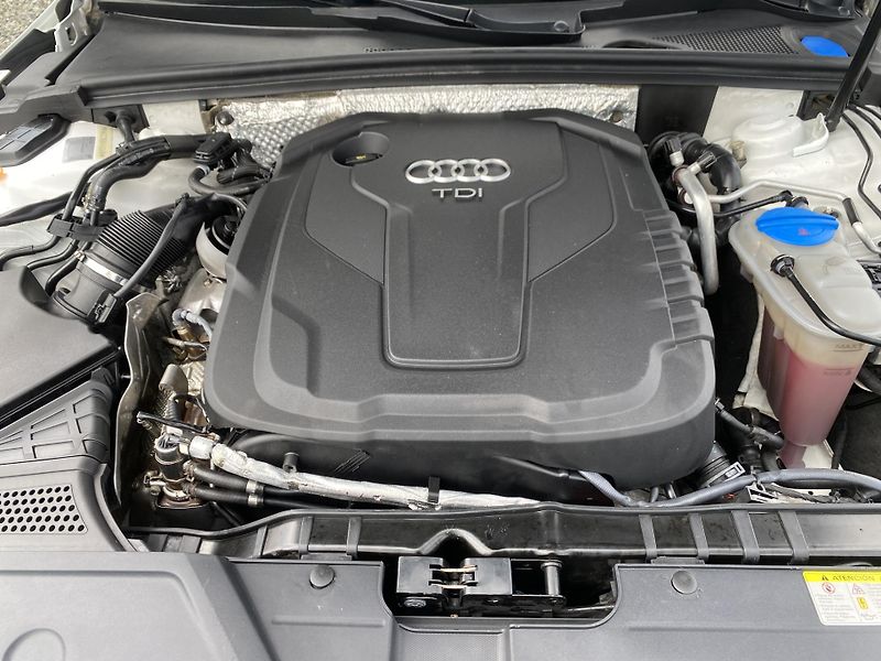 Audi A4 Allroad 2.0TDi 190PS 4x4 AUT SERVIS 1A - fotka 82 z 151