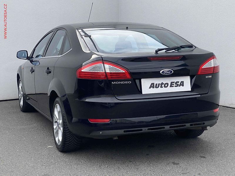Ford Mondeo (2010) 2.2TDCi, ČR, Bixen, park - fotka 6 z 18
