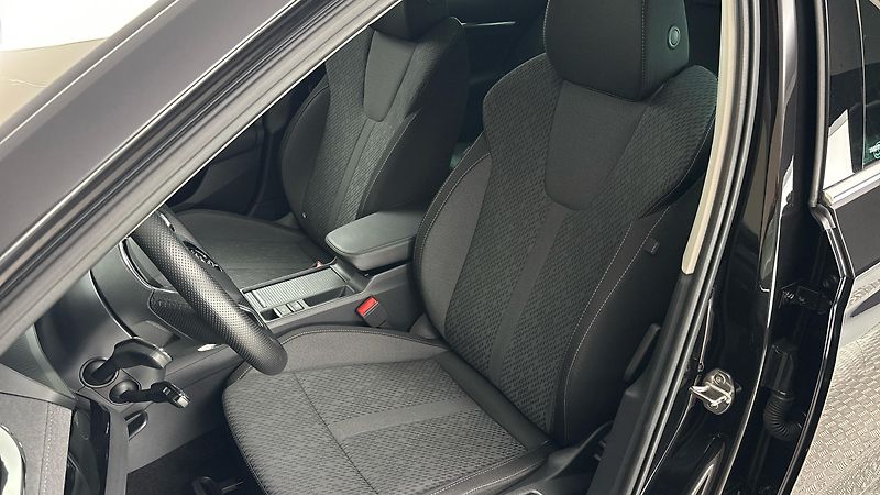Škoda Octavia 1.5 TSI Style Combi - fotka 15 z 26