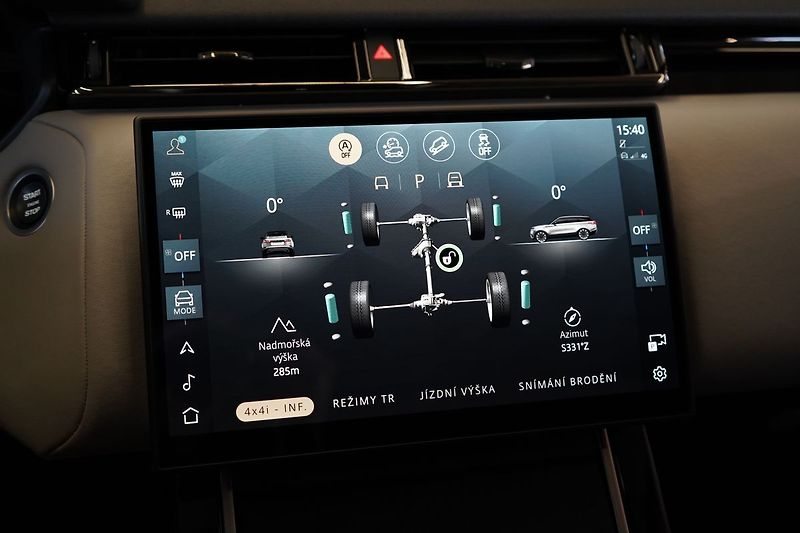 Land Rover Range Rover Velar D300 AWD Dynamic HSE, Vzduch - fotka 32 z 46