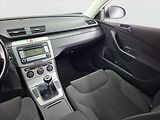 Volkswagen Passat (2007) 2.0 TDI, po STK, udržované - náhled 8