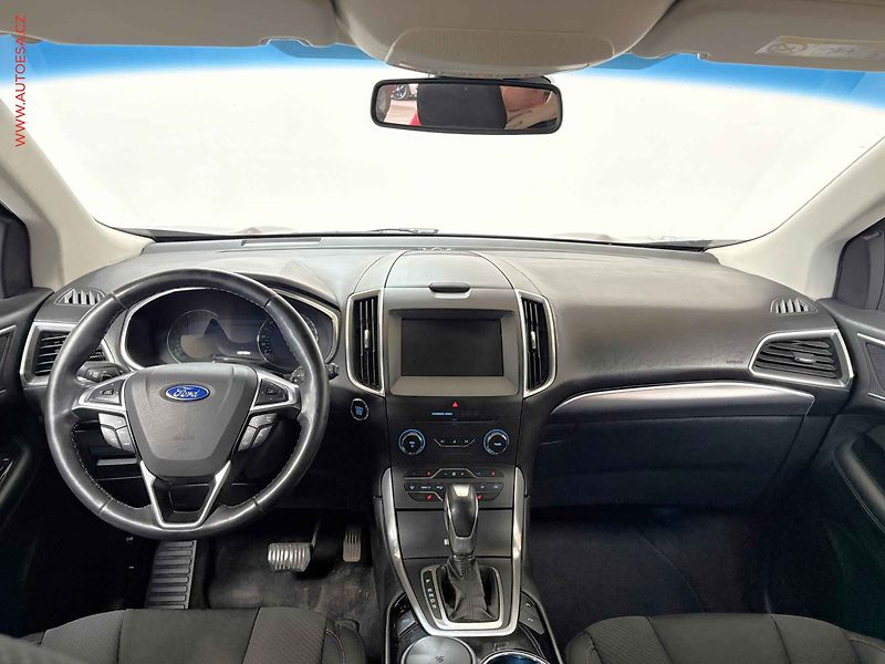 Ford Edge (2017) 2.0TDCi 4x4, ČR, servis - fotka 8 z 18