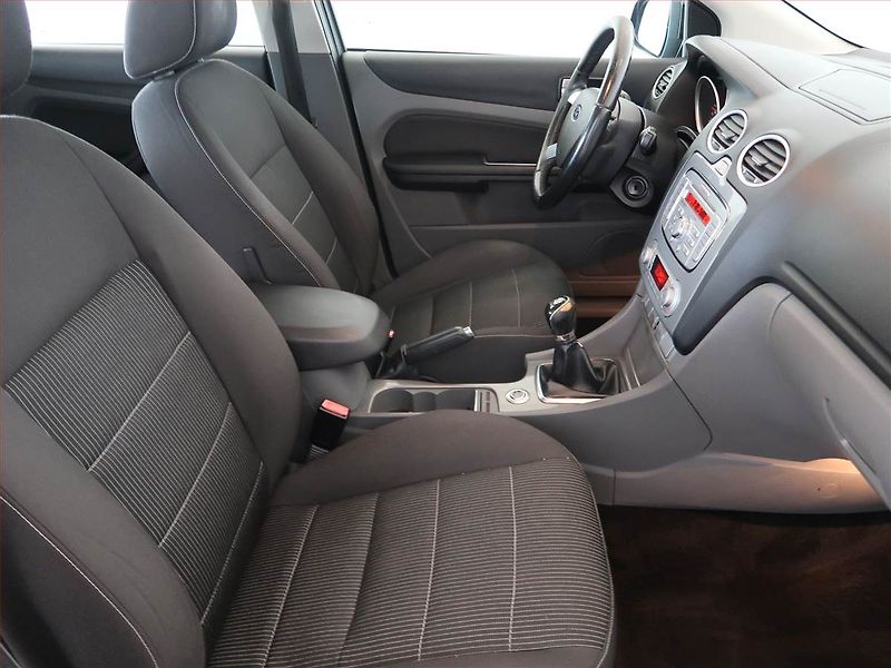 Ford Focus (2008) 1.6 TDCi, po STK - fotka 9 z 14