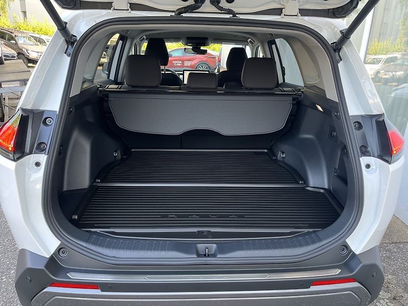 Toyota RAV4 2,5 HEV 4X4 Comfort - fotka 7 z 29