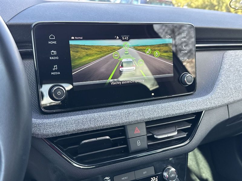 Škoda Scala (2024) 1.0 TSI DSG Selection - fotka 21 z 31