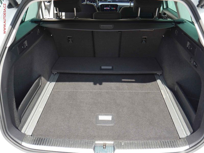 Volkswagen Passat (2020) 2.0TDI, servis.kniha, DSG - fotka 7 z 25
