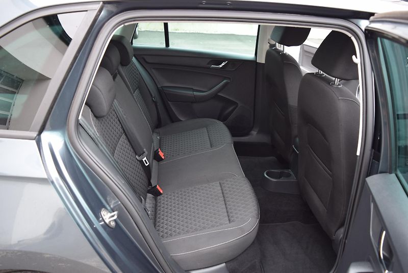 Škoda Rapid (2017) 1.2TSI 81kw ED. DRIVE XEN TAŽ  - fotka 38 z 44