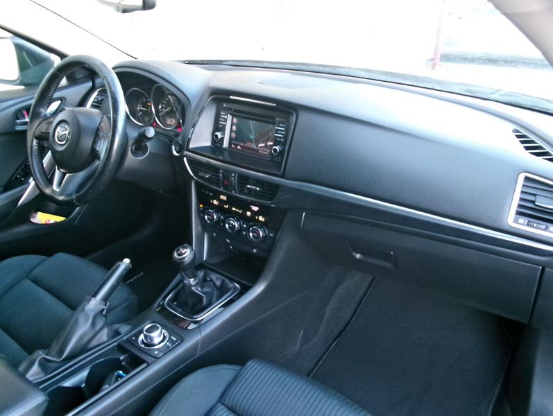 Mazda 6 (2014) 2,2D - ZADÁNO - fotka 27 z 28
