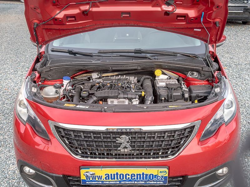 Peugeot 2008 (2017) ČR 1.2T 81KW – 88.359KM - fotka 38 z 41
