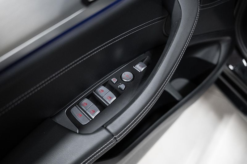 BMW X4 (2023) M40D 4x4 LASER NEZAVISLÉ TAŽNÉ - fotka 16 z 42