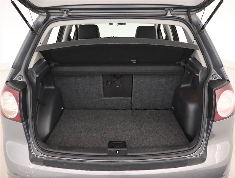 Volkswagen Golf Plus (2006) Comfortline 1.9 TDI, po STK - fotka 13 z 15