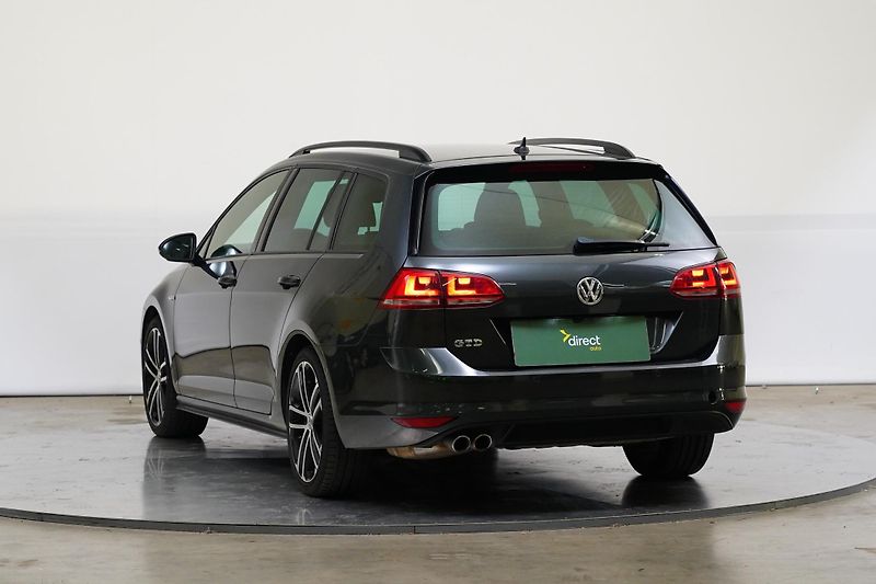Volkswagen Golf - fotka 7 z 28
